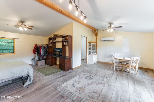 443 Mohawk Drive, Crossville, TN 38572