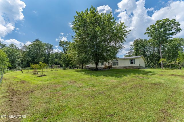 443 Mohawk Drive, Crossville, TN 38572