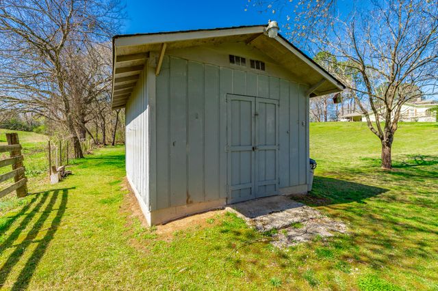 55 Rutledge Street, Chickamauga, GA 30707