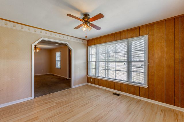 55 Rutledge Street, Chickamauga, GA 30707