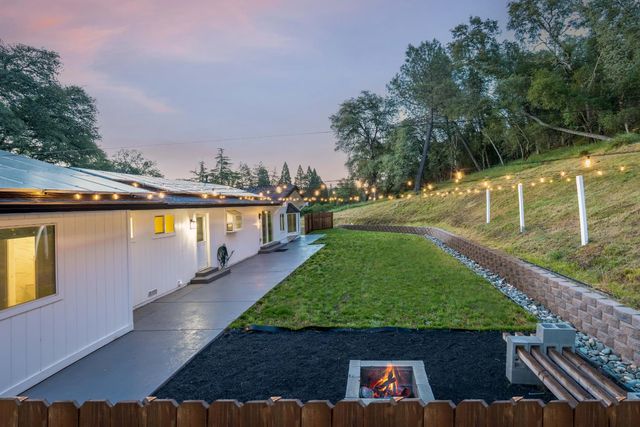 11196 Pleasant Valley Rd, Penn Valley, CA 95946