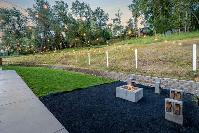 11196 Pleasant Valley Rd, Penn Valley, CA 95946