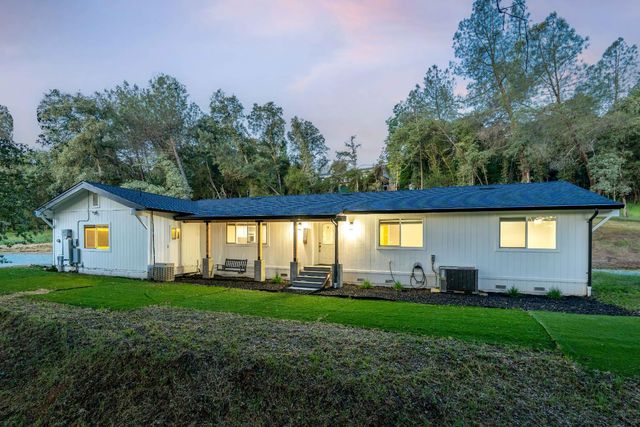 11196 Pleasant Valley Rd, Penn Valley, CA 95946