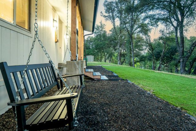 11196 Pleasant Valley Rd, Penn Valley, CA 95946