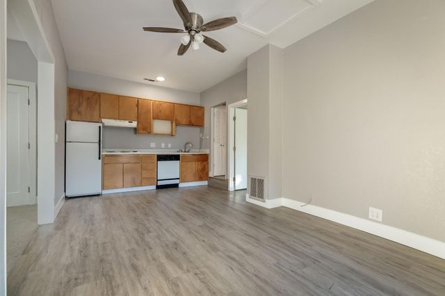 11196 Pleasant Valley Rd, Penn Valley, CA 95946