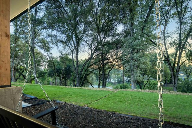 11196 Pleasant Valley Rd, Penn Valley, CA 95946