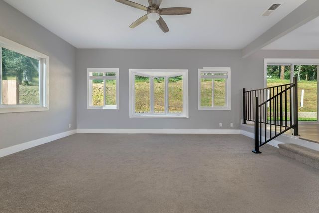 11196 Pleasant Valley Rd, Penn Valley, CA 95946