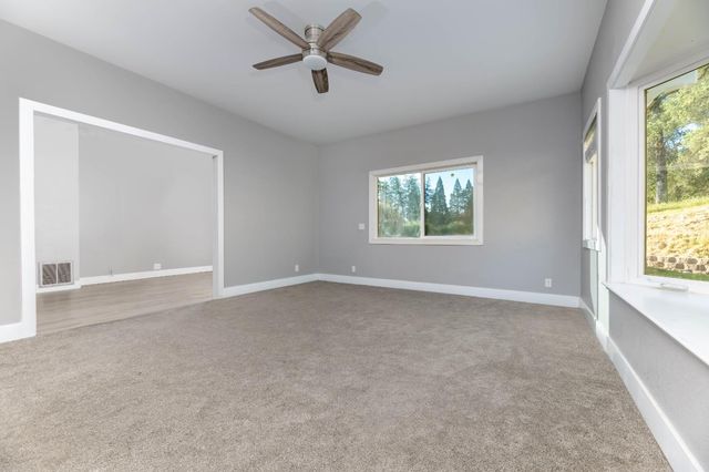 11196 Pleasant Valley Rd, Penn Valley, CA 95946