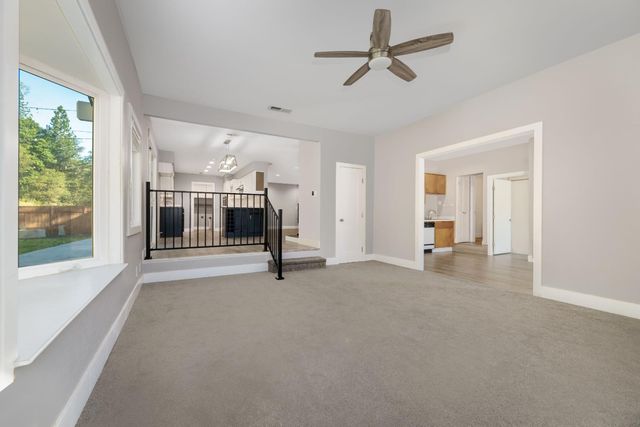 11196 Pleasant Valley Rd, Penn Valley, CA 95946