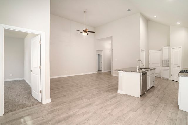 5617 Round Hill Road, Denton, TX 76210