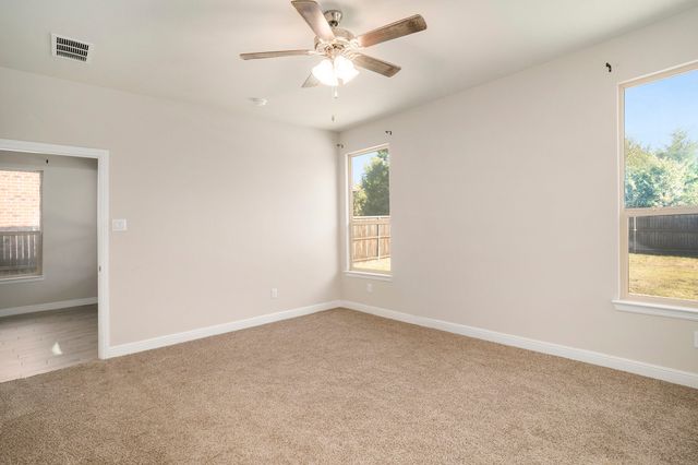 5617 Round Hill Road, Denton, TX 76210