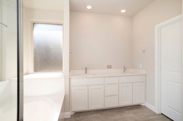 5617 Round Hill Road, Denton, TX 76210