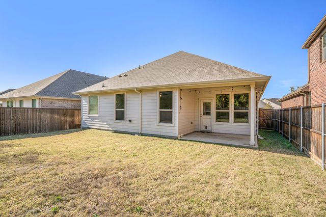 5617 Round Hill Road, Denton, TX 76210