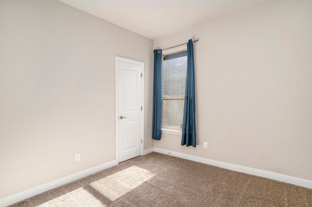 5617 Round Hill Road, Denton, TX 76210