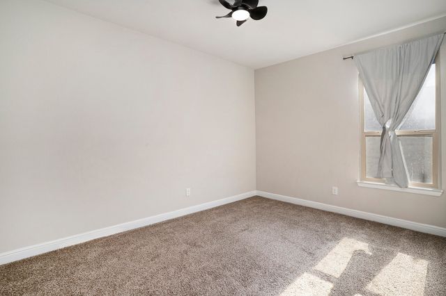 5617 Round Hill Road, Denton, TX 76210