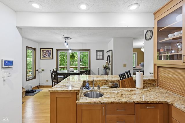 3898 N Foxcliff Drive W, Martinsville, IN 46151
