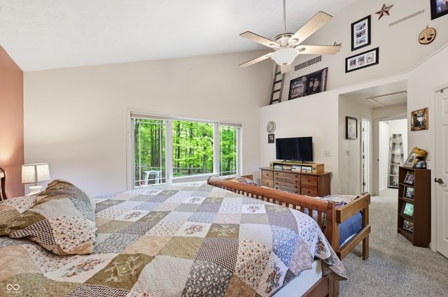 3898 N Foxcliff Drive W, Martinsville, IN 46151