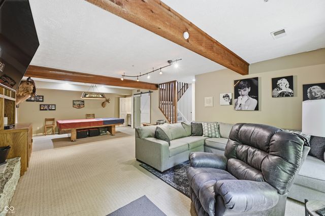 3898 N Foxcliff Drive W, Martinsville, IN 46151