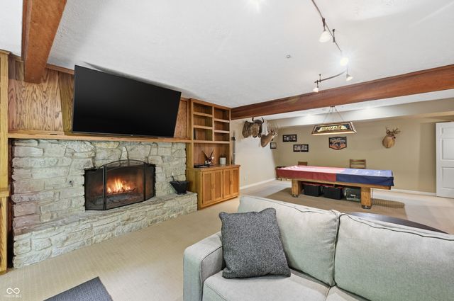 3898 N Foxcliff Drive W, Martinsville, IN 46151