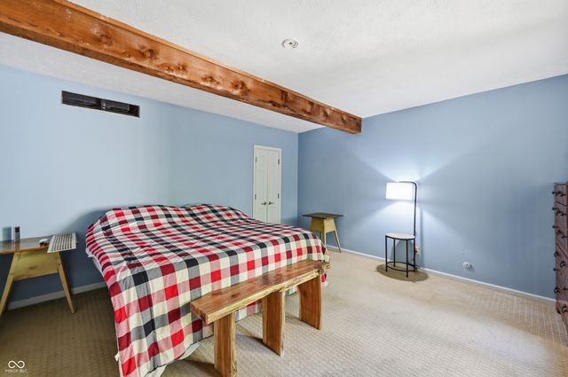 3898 N Foxcliff Drive W, Martinsville, IN 46151