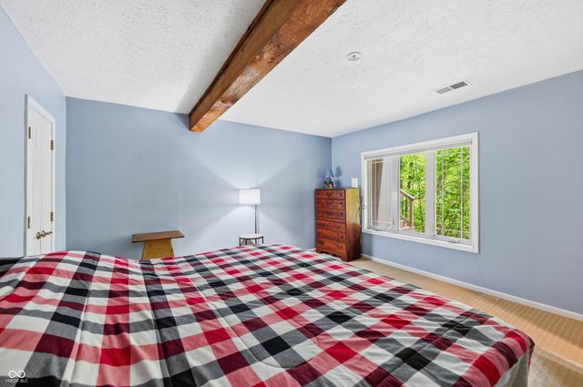3898 N Foxcliff Drive W, Martinsville, IN 46151