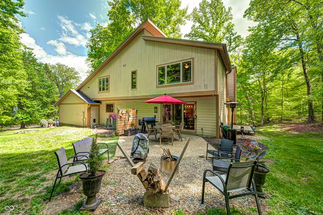 3898 N Foxcliff Drive W, Martinsville, IN 46151