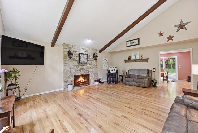 3898 N Foxcliff Drive W, Martinsville, IN 46151