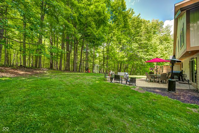 3898 N Foxcliff Drive W, Martinsville, IN 46151