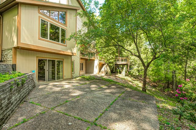 3898 N Foxcliff Drive W, Martinsville, IN 46151