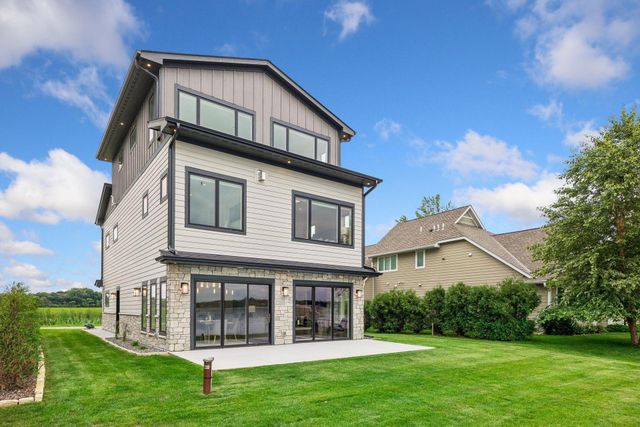 3800 Enchanted Lane, Minnetrista, MN 55364
