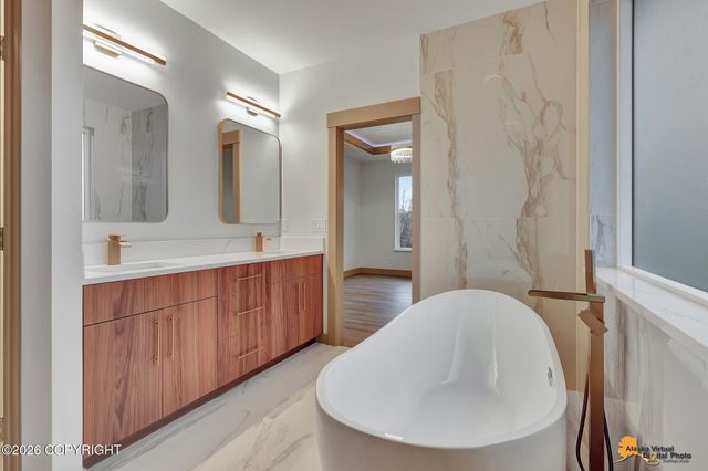 L5 B2 W Peak Circle, Big Lake, AK 99623