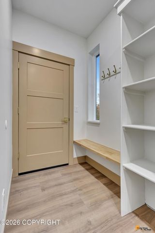 L5 B2 W Peak Circle, Big Lake, AK 99623