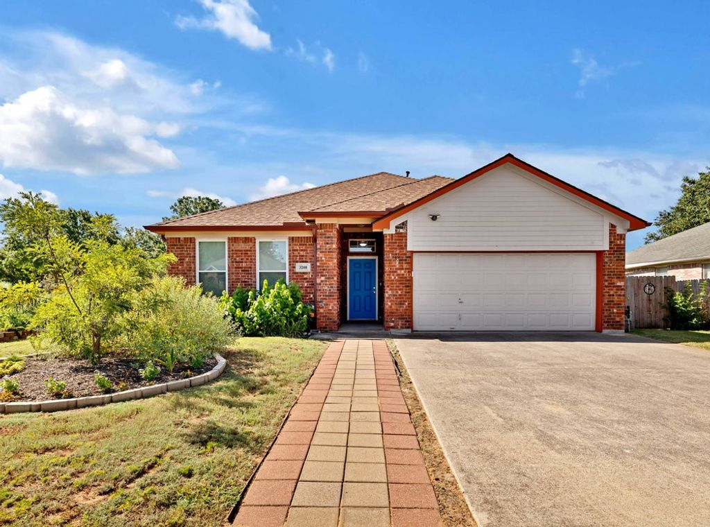 3208 Mulholland Road, Corinth, TX 76210