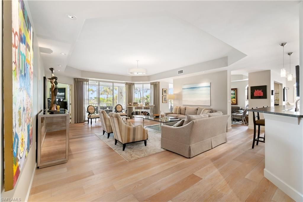 559 Audubon BLVD 201, NAPLES, FL 34110 — exterior