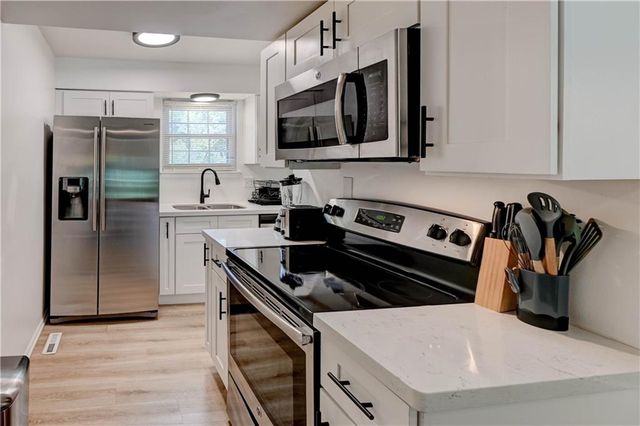 2911 Eaton Street, Kansas City, KS 66103
