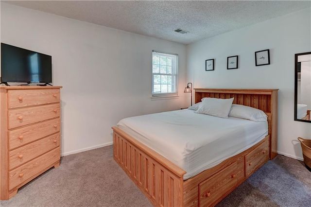 2911 Eaton Street, Kansas City, KS 66103