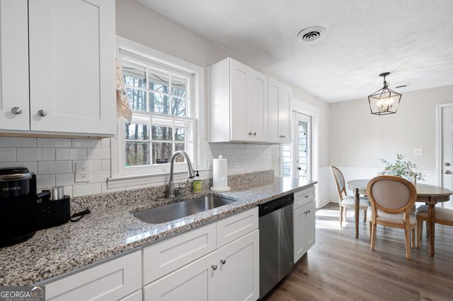 3951 Garden Circle, Acworth, GA 30101