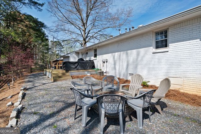 3951 Garden Circle, Acworth, GA 30101