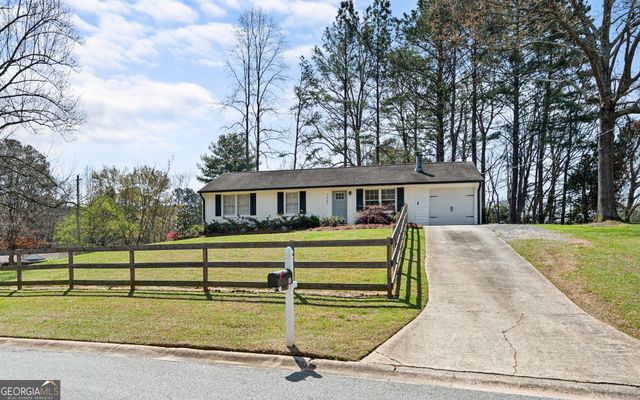 3951 Garden Circle, Acworth, GA 30101