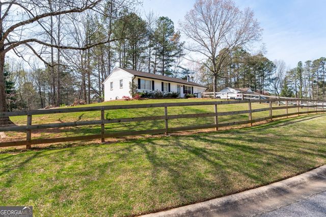 3951 Garden Circle, Acworth, GA 30101