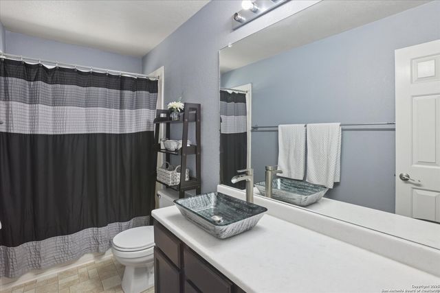 15866 Redwoods Mnr, San Antonio, TX 78247