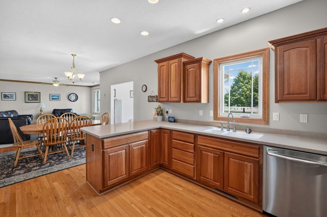 2215 SW WOODLAND Drive, Ankeny, IA 50023