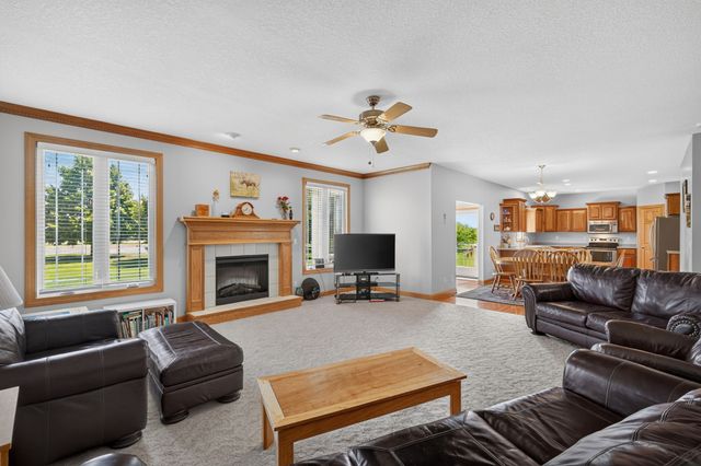 2215 SW WOODLAND Drive, Ankeny, IA 50023