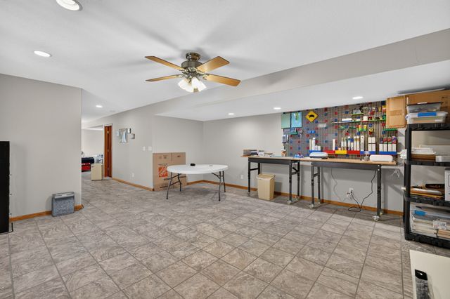 2215 SW WOODLAND Drive, Ankeny, IA 50023