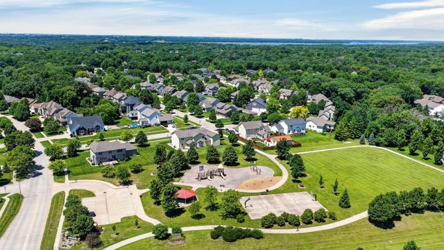 2215 SW WOODLAND Drive, Ankeny, IA 50023