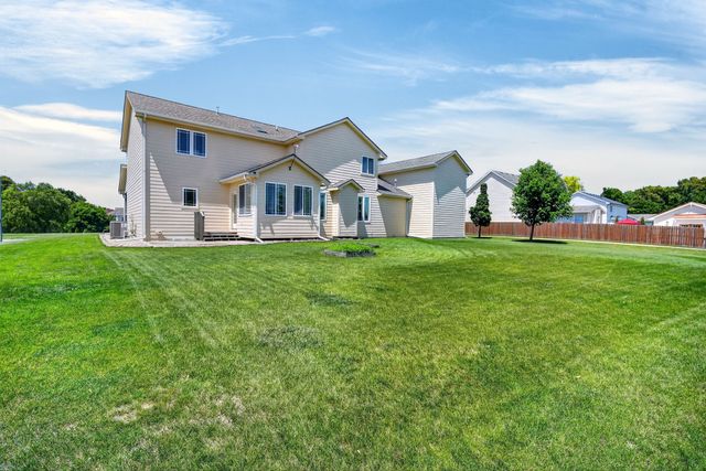 2215 SW WOODLAND Drive, Ankeny, IA 50023