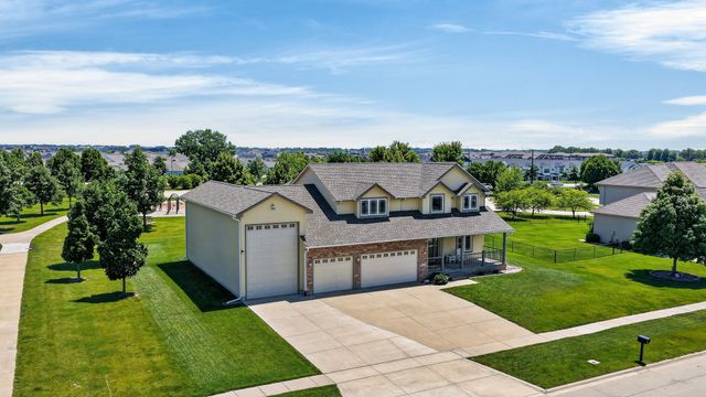 2215 SW WOODLAND Drive, Ankeny, IA 50023