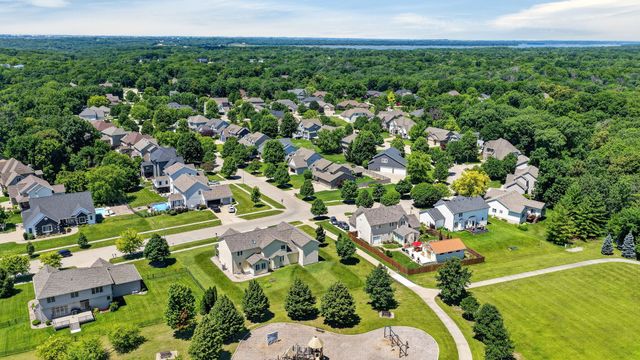 2215 SW WOODLAND Drive, Ankeny, IA 50023