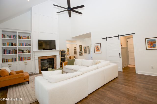 8 Raintree Court, Pinehurst, NC 28374