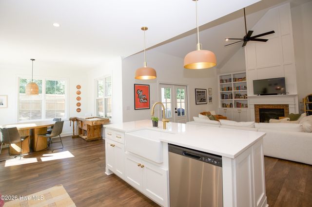 8 Raintree Court, Pinehurst, NC 28374